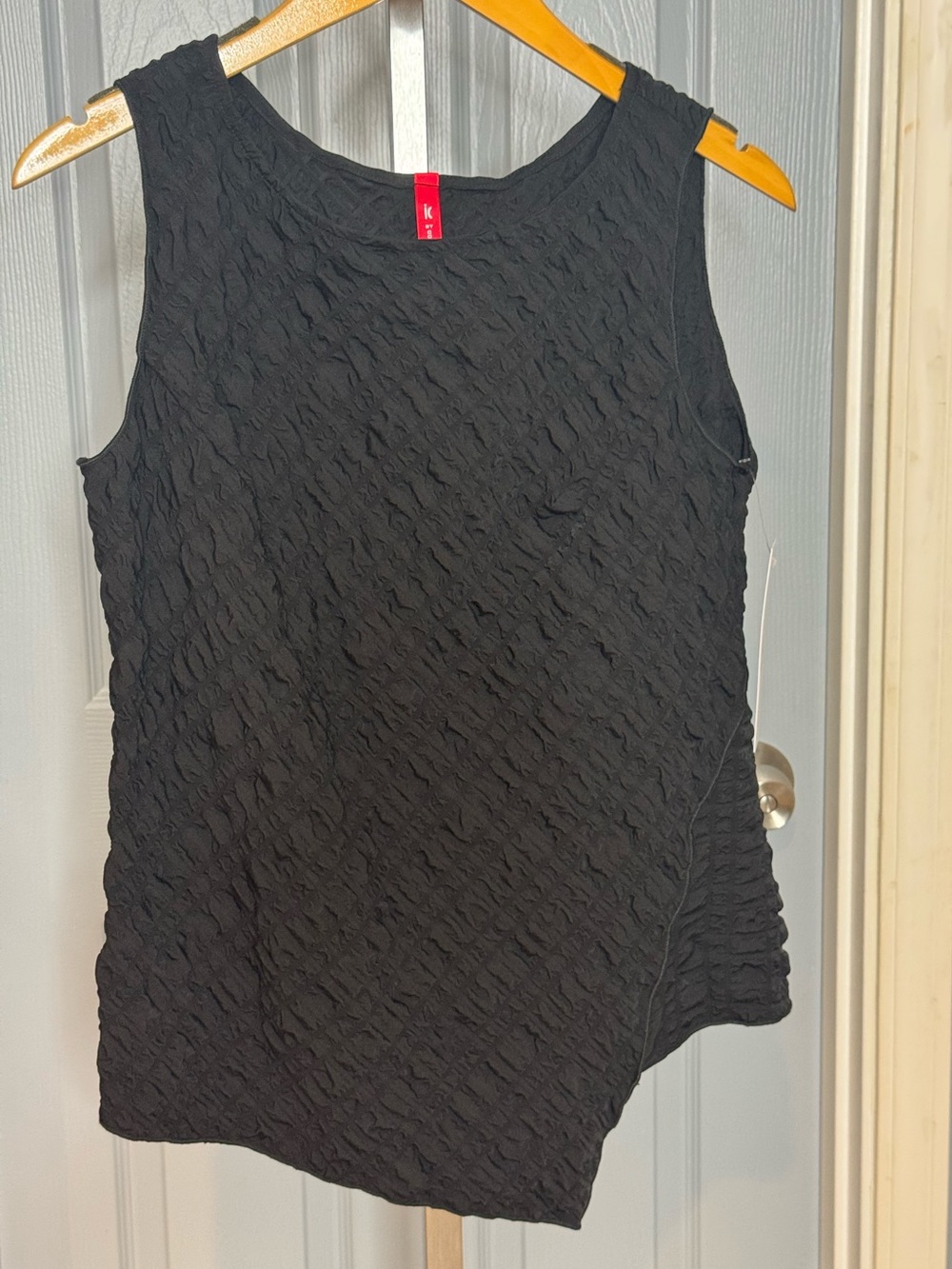 IC Collection Black Textured Scoop-Neck Tank NWT